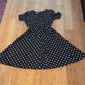 Vintage 1980s classic black-and-white polkadot dress